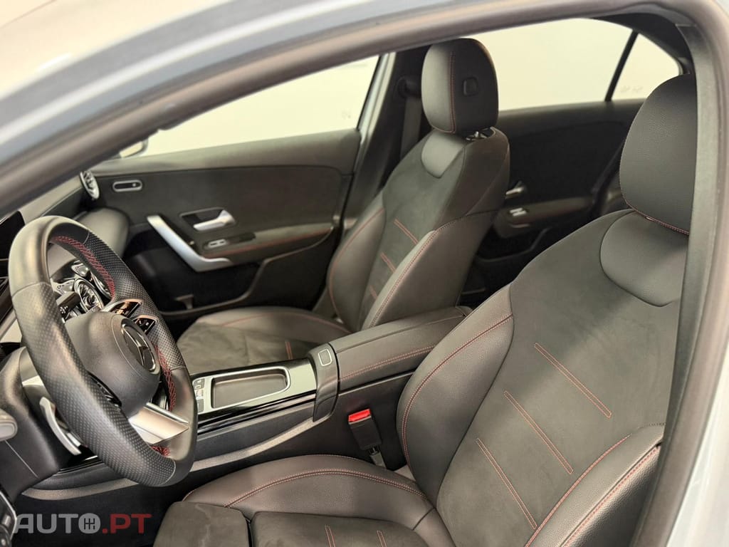 Mercedes-Benz A 200 Outro