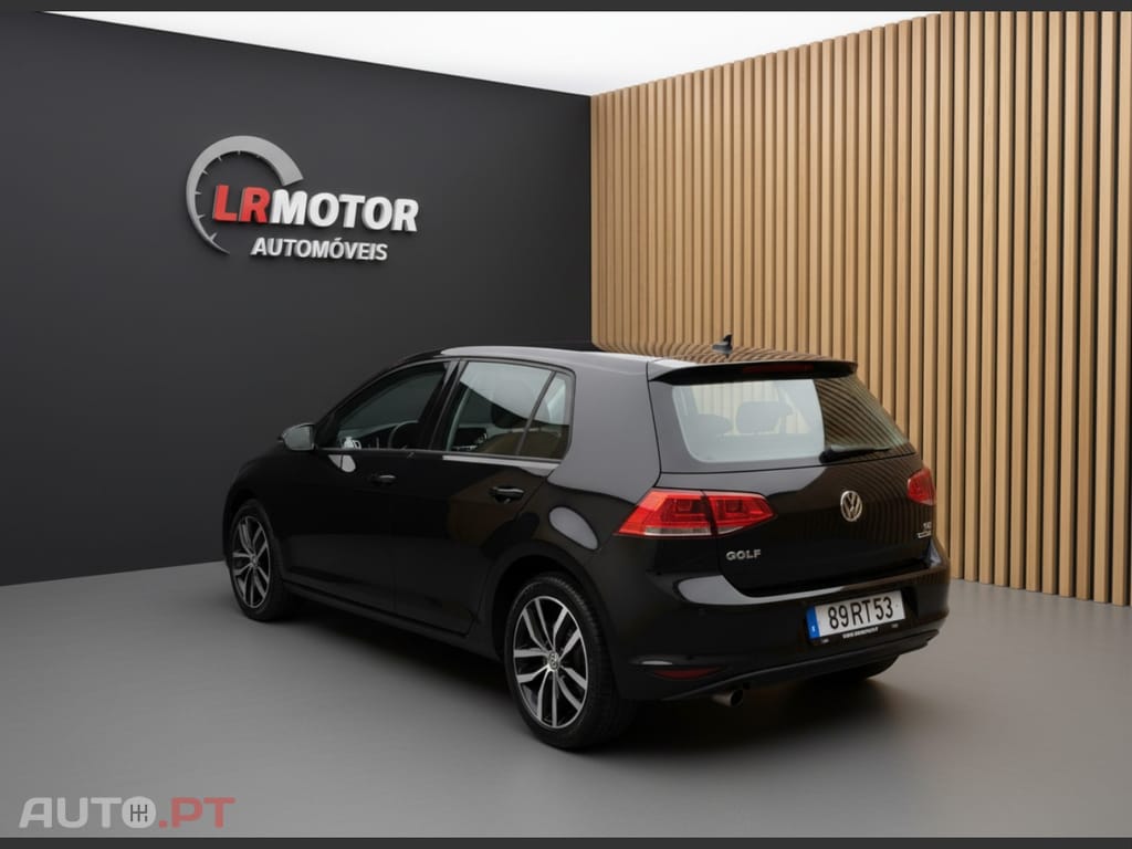 Volkswagen Golf 1.6 TDi BlueMotion Confortline