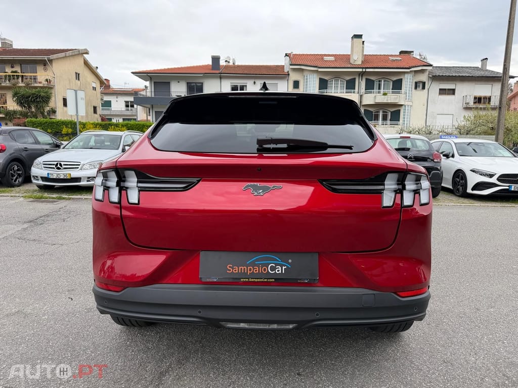 Ford Mustang Mach-E 98.7 kWh Premium