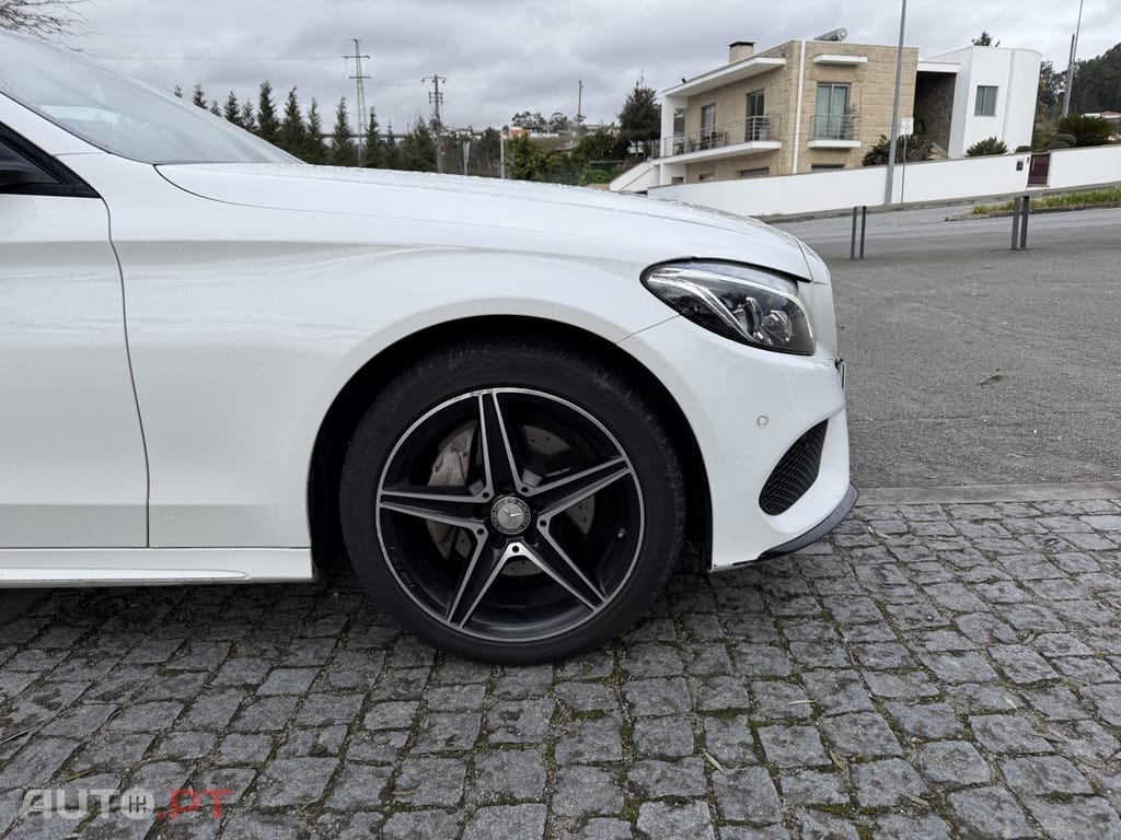 Mercedes-Benz C 220 d 4Matic Station 9G-TRONIC AMG Line