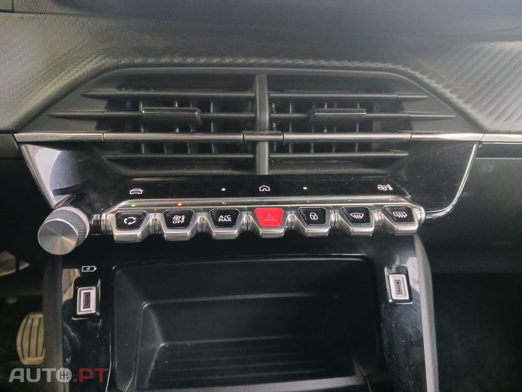 Peugeot 2008 1.2 PureTech Active Pack