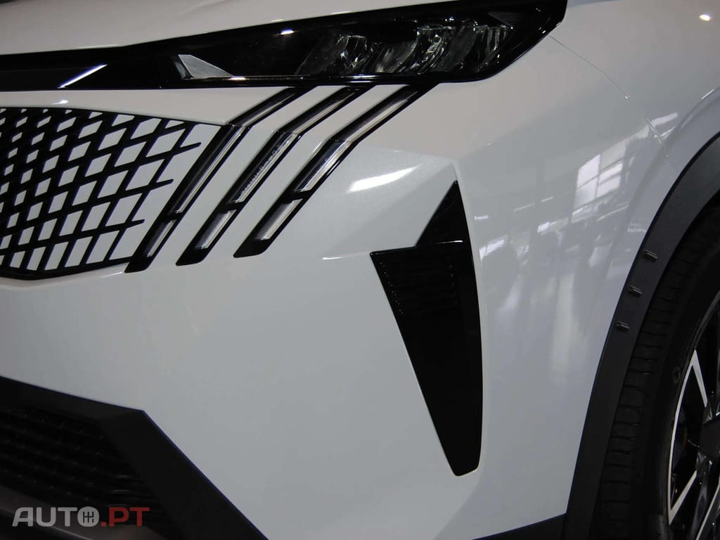 Peugeot 3008 1.2 Hybrid Allure e-DCS6