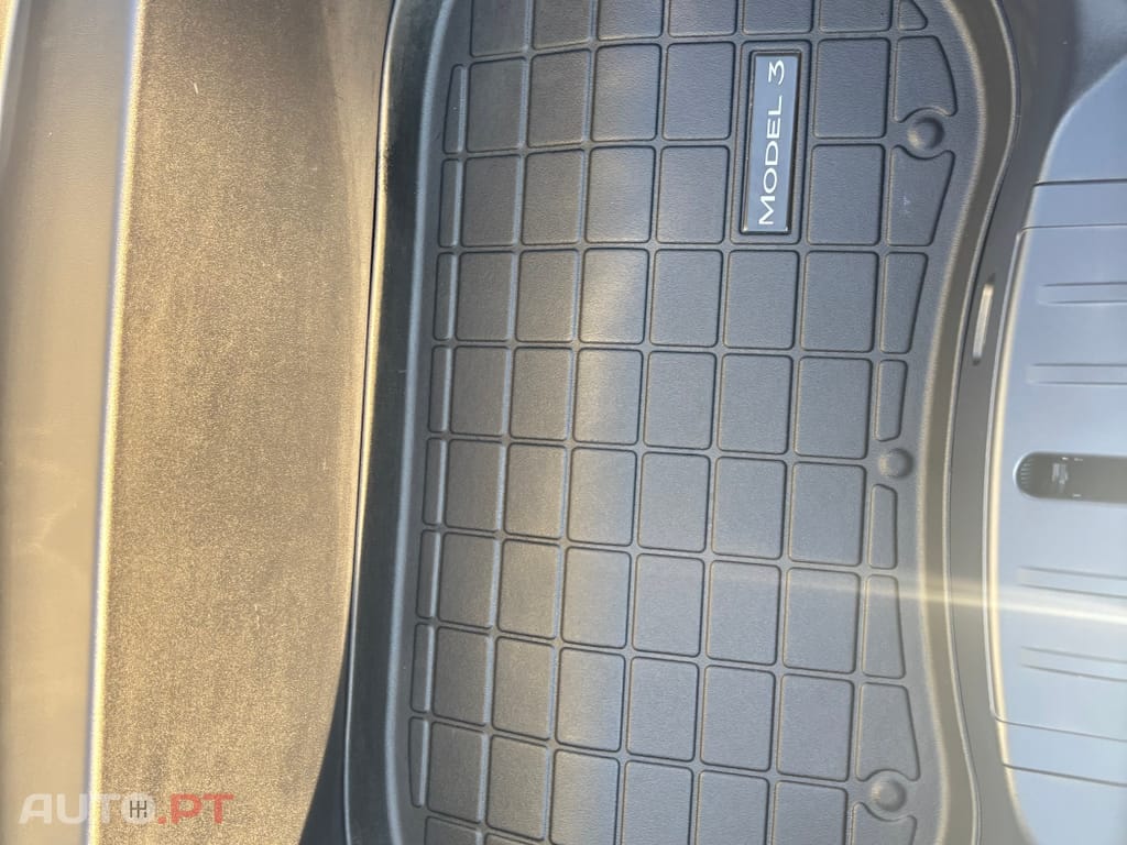 Tesla Model 3 Long Range Tração Traseira