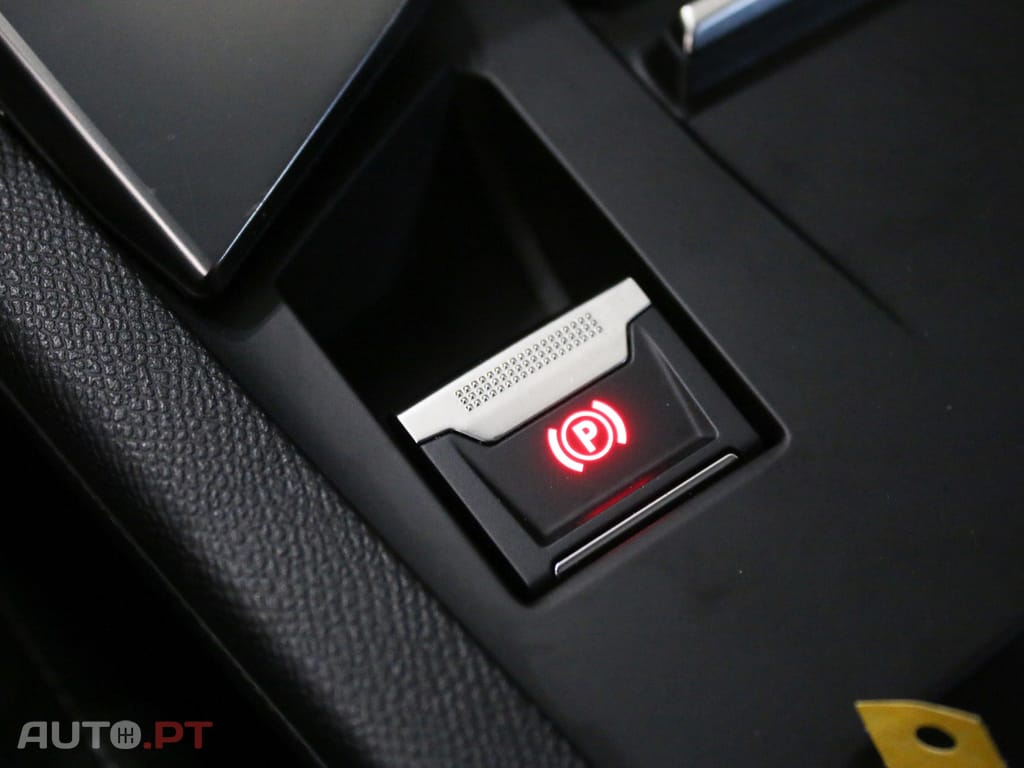 Peugeot 308 SW 1.6 Hybrid Active Pack e-EAT8