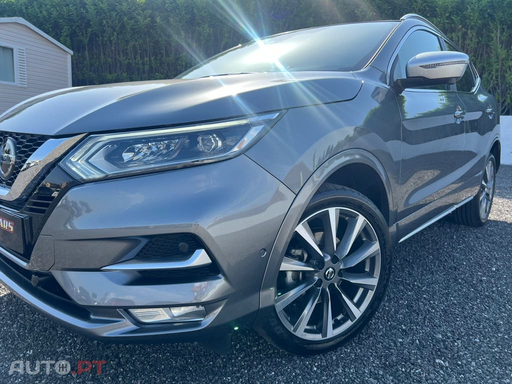 Nissan Qashqai 1.3 DIG-T Tekna Bose