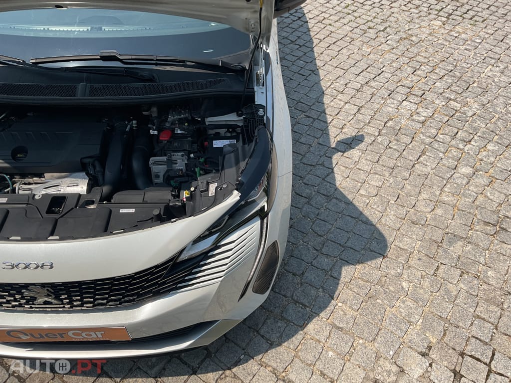 Peugeot 3008 1.6 Hybrid4 Allure e-EAT8