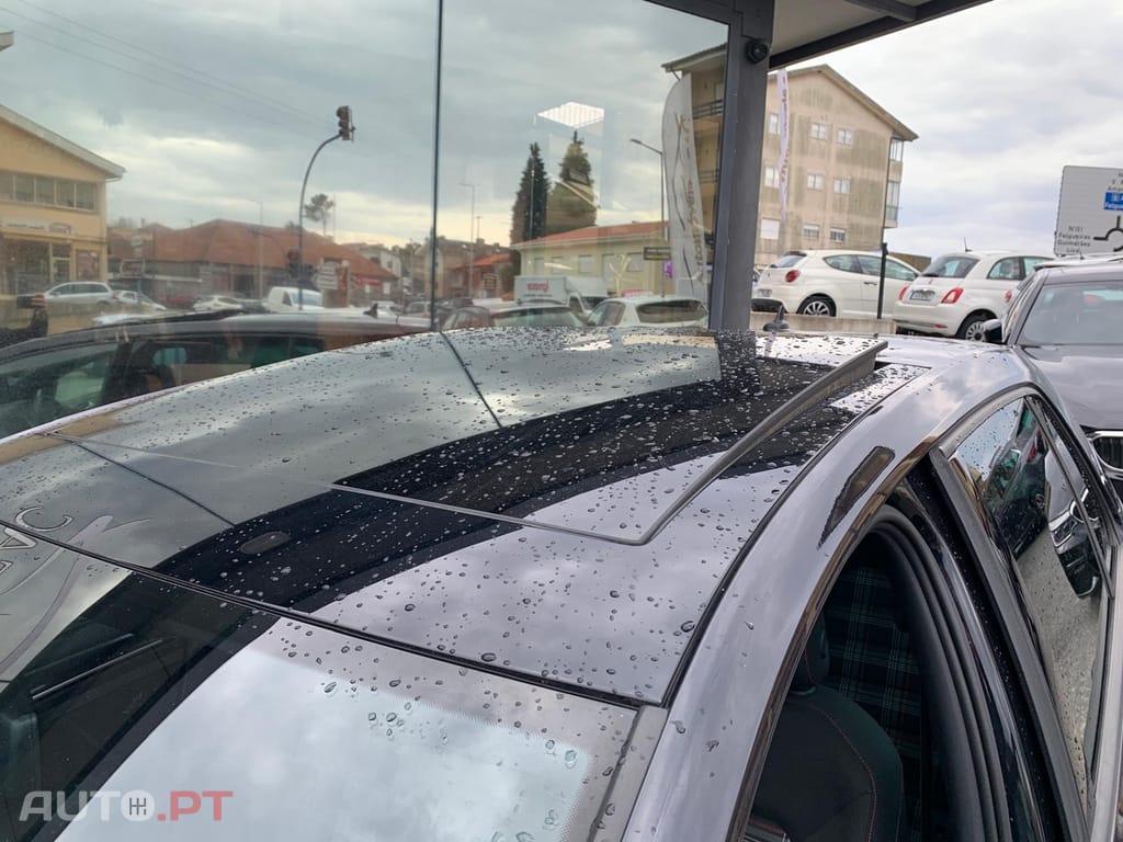 Volkswagen Golf 2.0 TSi GTi DSG Performance