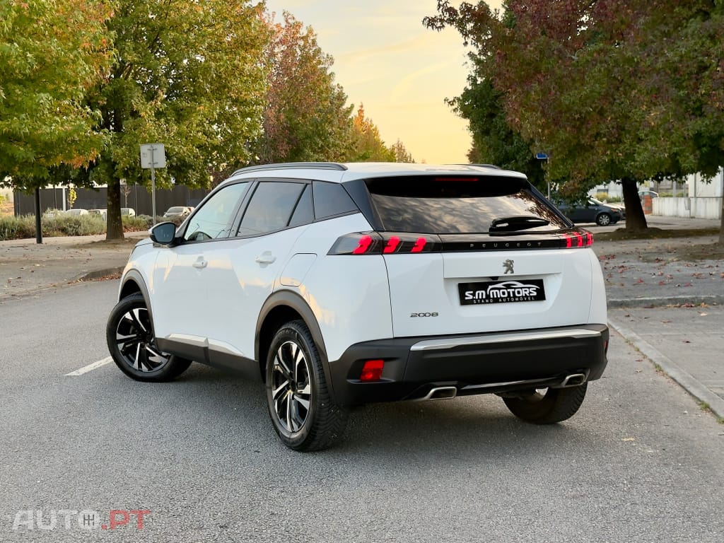 Peugeot 2008 PureTech 130 EAT8 Allure