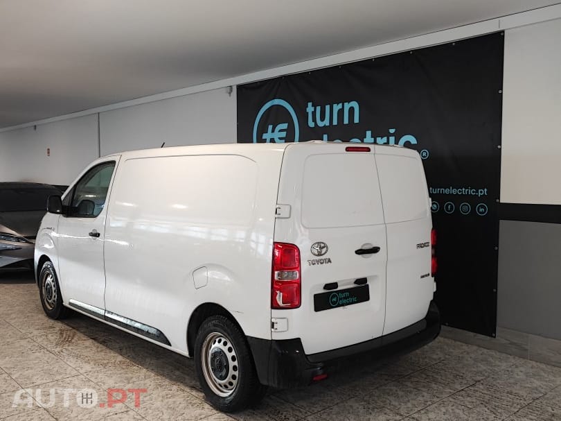 Toyota Proace Verso ELECTRIC FOURGON RC21 MEDIUM 75KWH BUSINESS