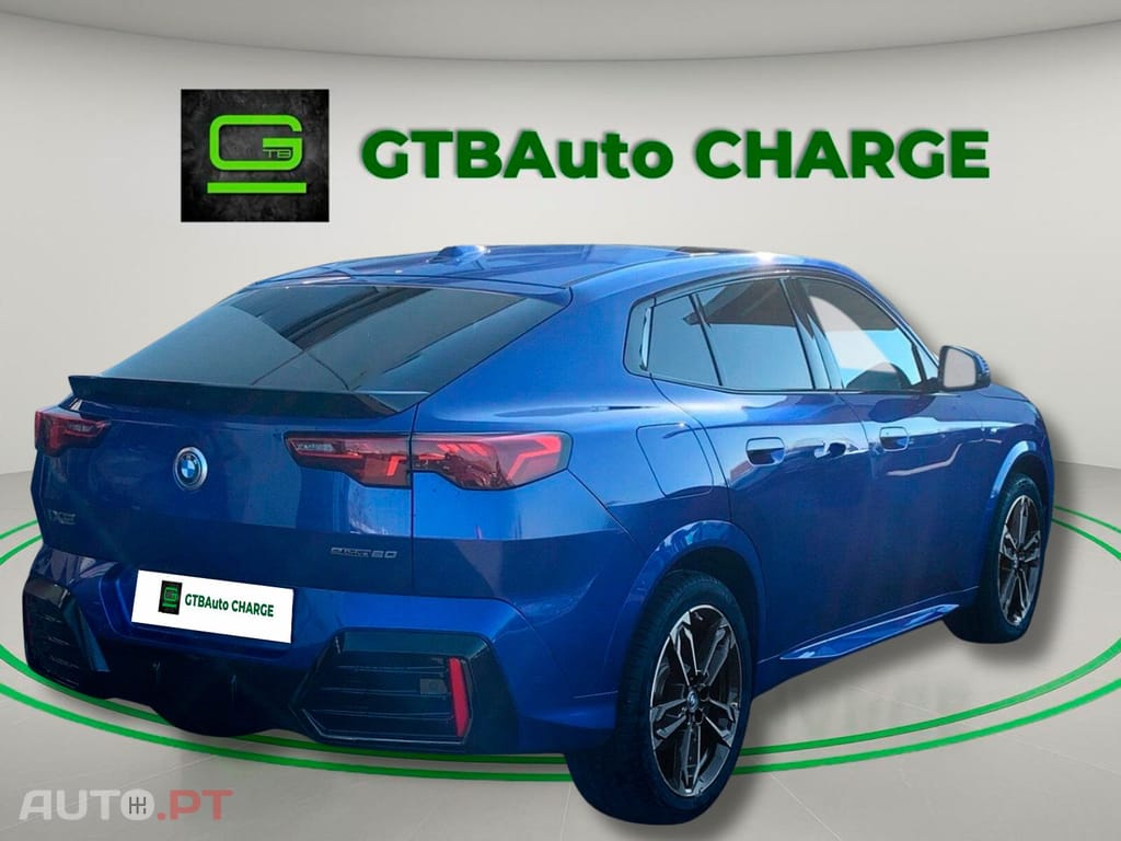 BMW iX2 I.V.A DEDUTIVEL eDrive20 M Sport