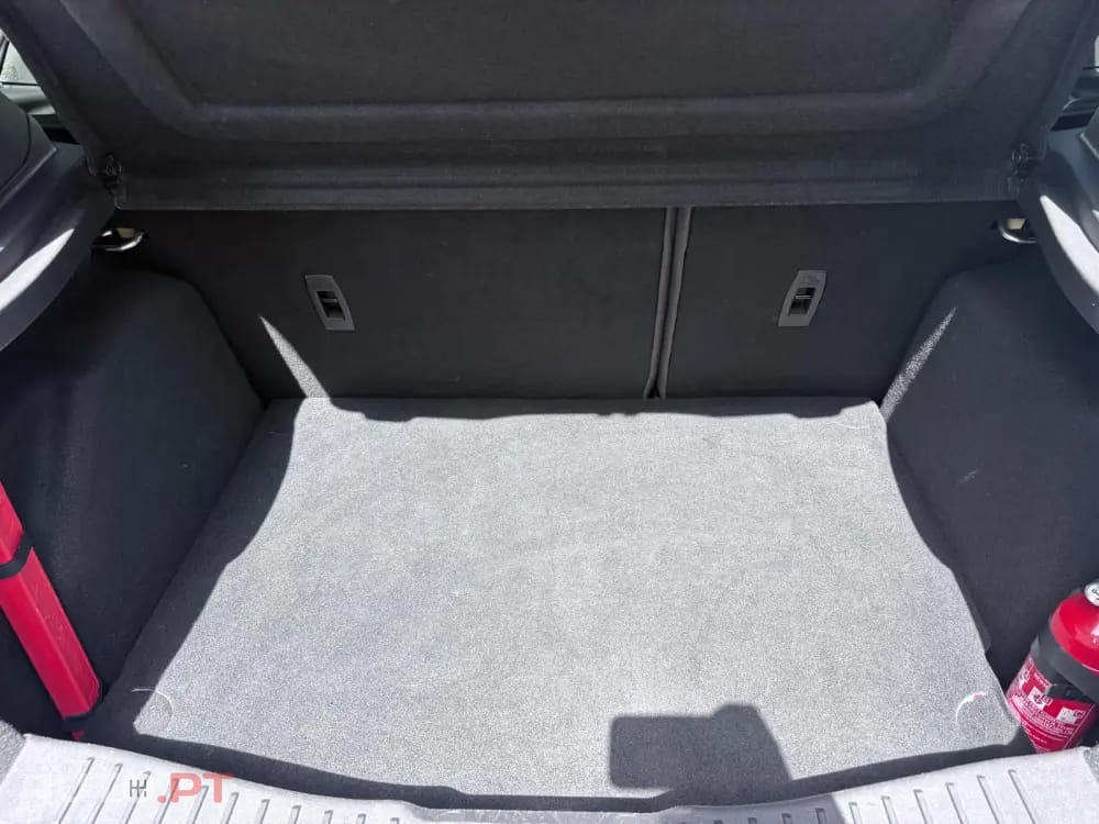 Ford Focus 2.0 EcoBoost ST c/ Pack Pele Desportiva