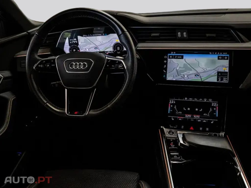 Audi E-Tron I.V.A DEDUTIVEL 55 S LINE BLACK