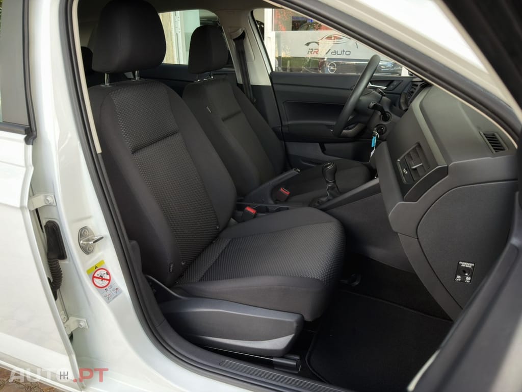 Volkswagen Polo 1.0 Confortline