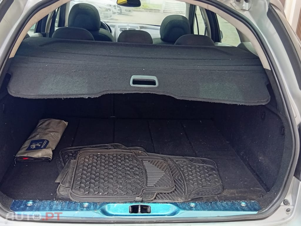 Peugeot 407 SW 407 SW Diesel 1.6 HDi Navteq Gasóleo
