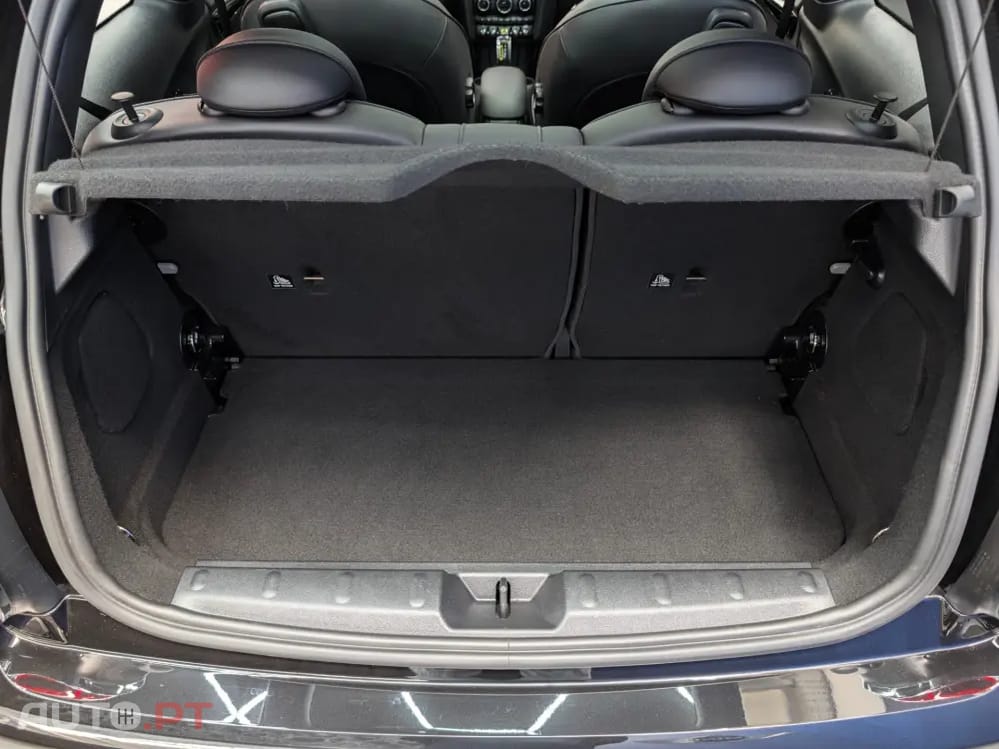 MINI Cooper Cooper SE Yours