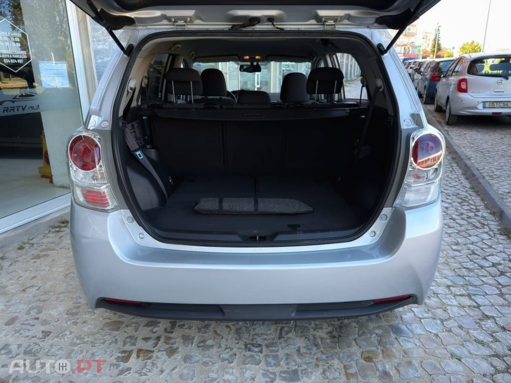 Toyota Verso 2.0 D-4D Exclusive+GPS