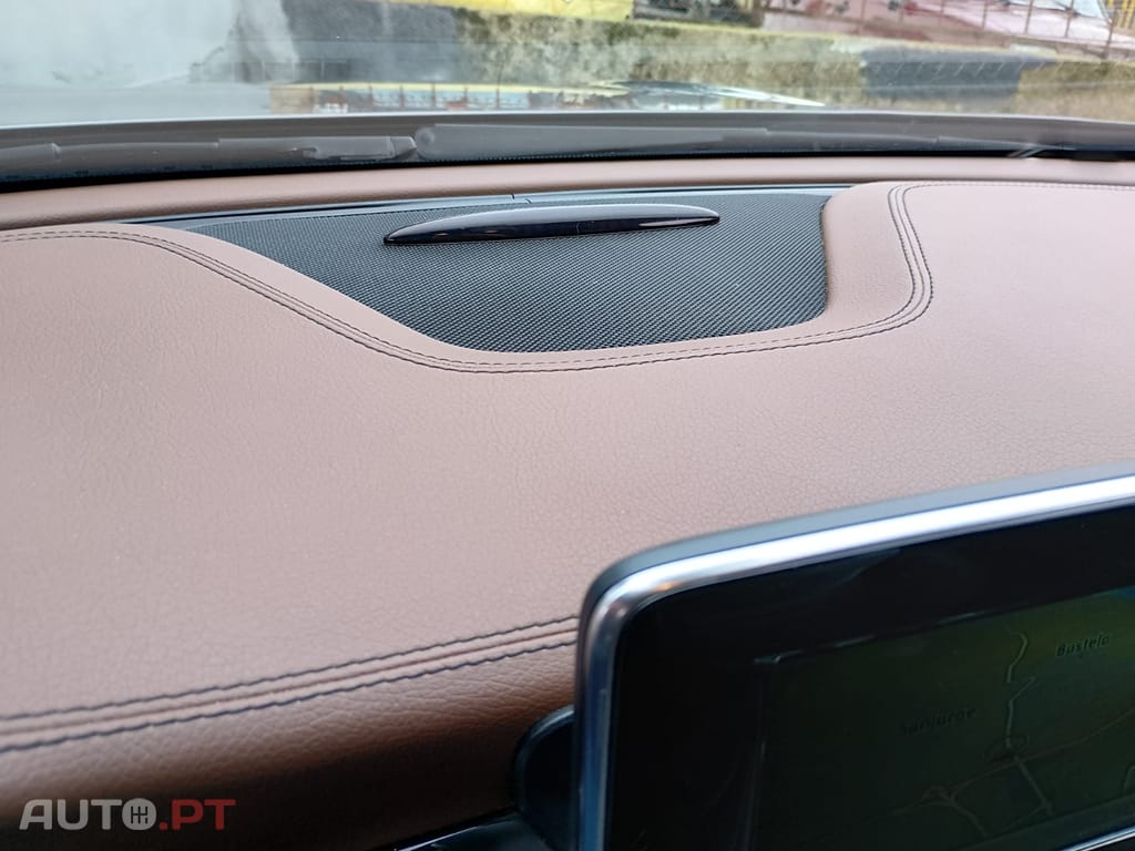 Mercedes-Benz GLA 180 pack amg