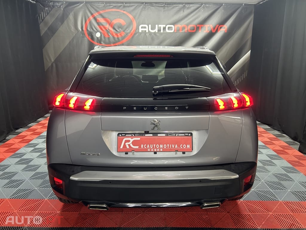 Peugeot 2008 1.2 PureTech Allure EAT8