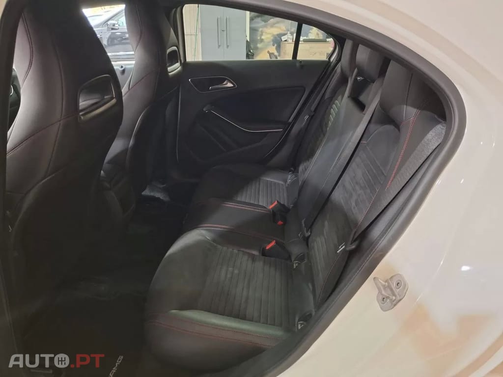 Mercedes-Benz A 180 d AMG Line