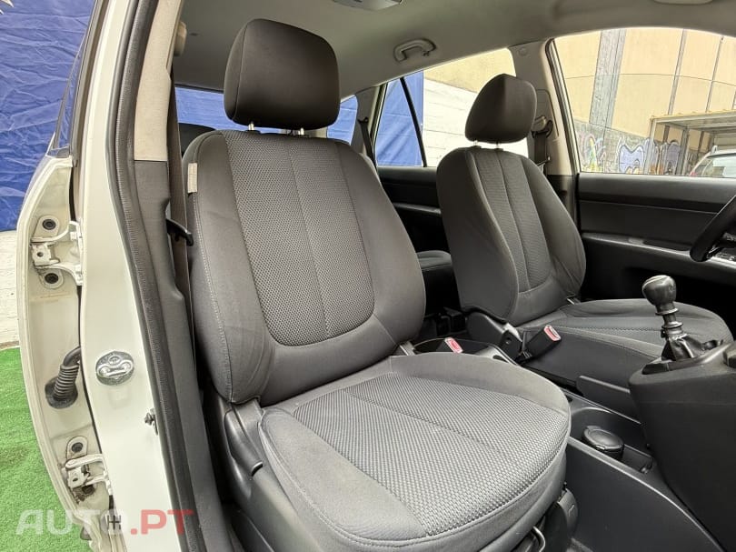 Kia Carens 2.0 CRDi LX