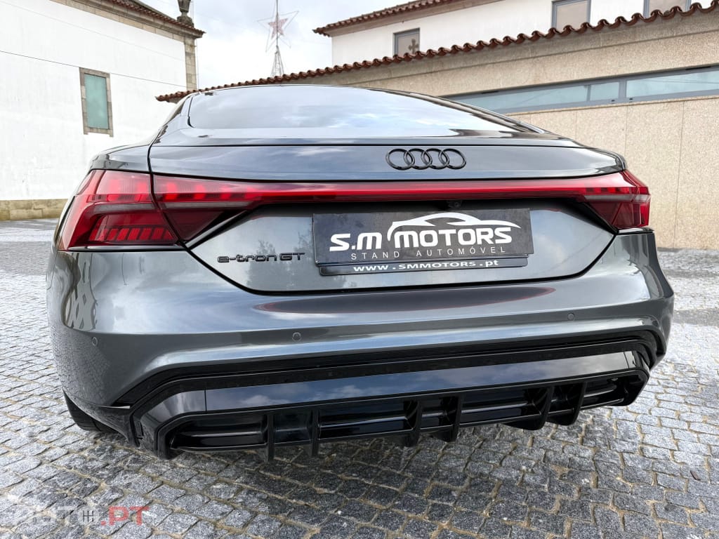 Audi E-Tron GT quattro