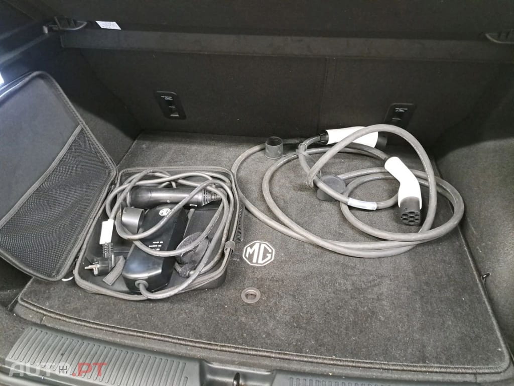 MG MG4 Comfort 64 kWh I.V.A DEDUTIVEL 
