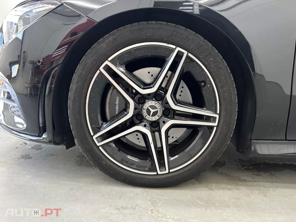 Mercedes-Benz CLA 200 Shooting Brake AMG Line Aut.