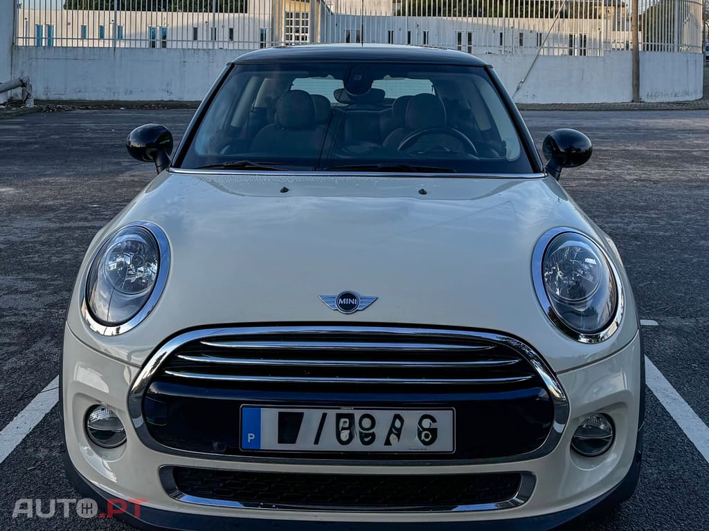 MINI Cooper Cooper D