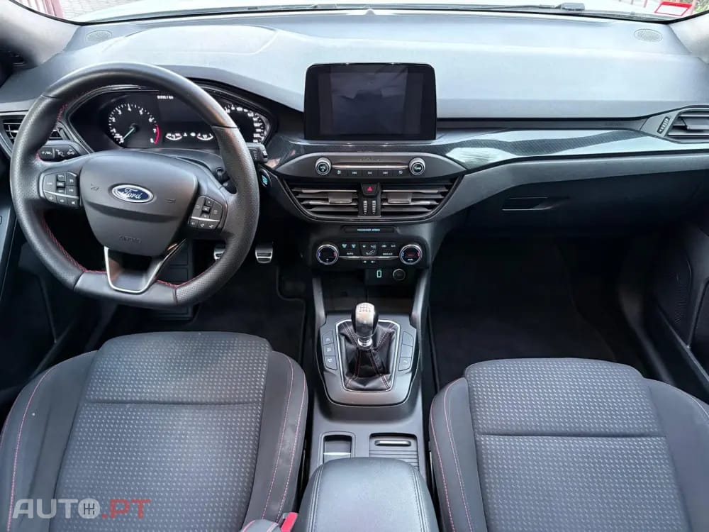 Ford Focus SW 1.0 EcoBoost ST-Line