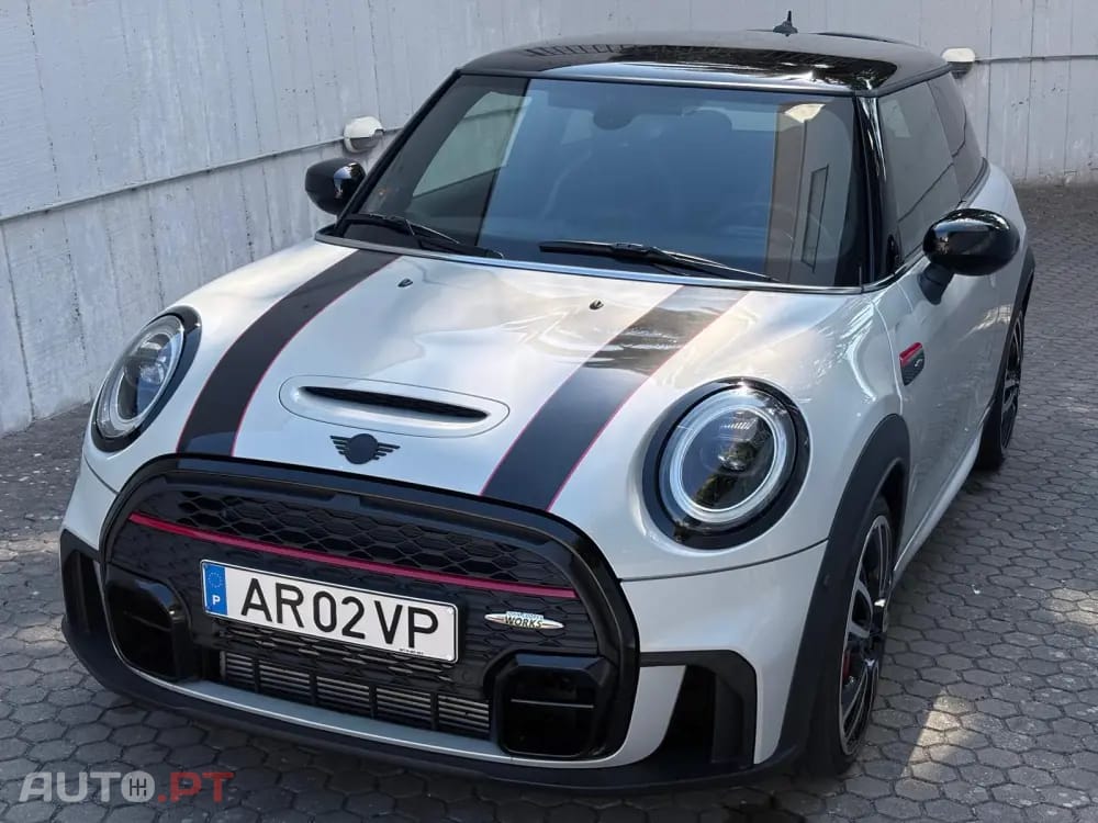 MINI Cooper John Cooper Works Auto Desportiva