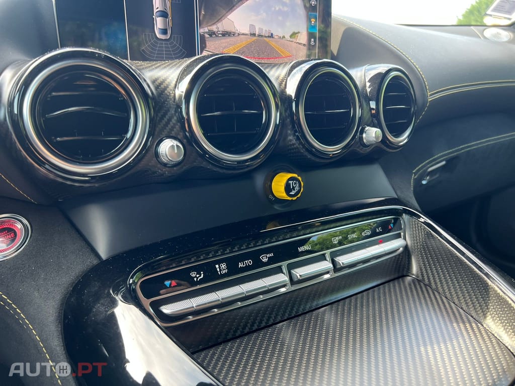 Mercedes-Benz AMG GT R