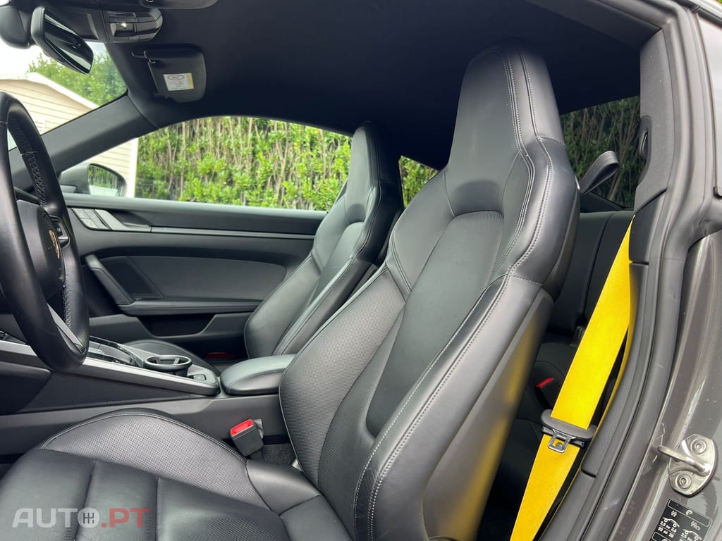 Porsche 911 Carrera 2 S PDK