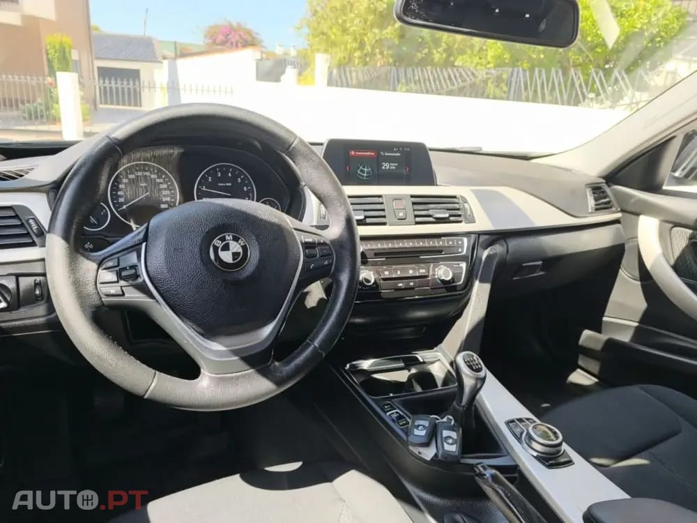 BMW 318 i Sport Line