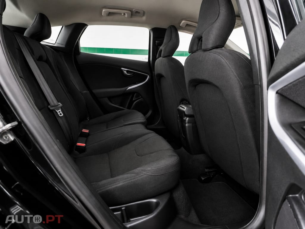 Volvo V40 1.6 D2 Momentum