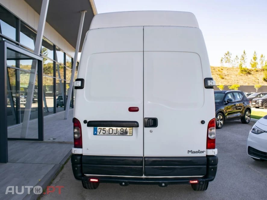 Renault Master 2.5 dCi L3H3