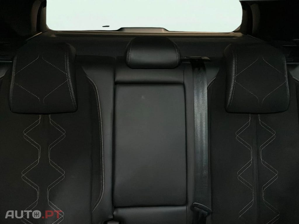 DS DS7 Crossback E-Tense Performance Line+ EAT8