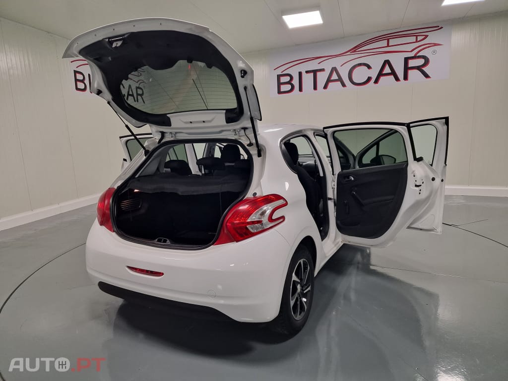 Peugeot 208 1.4 HDi Active