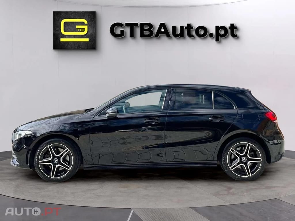 Mercedes-Benz A 250 AMG-LINE LED