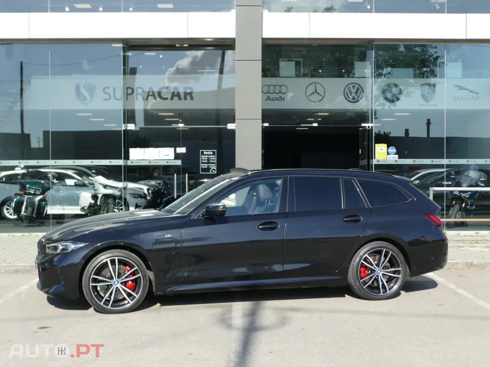 BMW 330 e Pack Desportivo M Auto