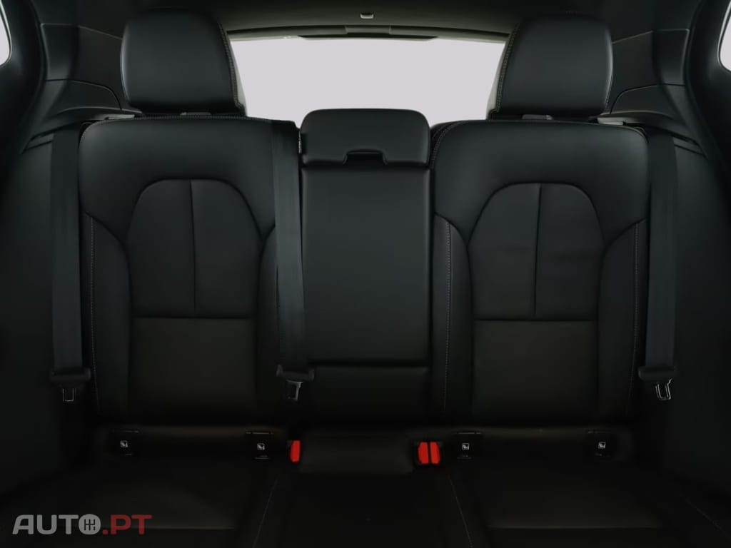 Volvo XC40 T5 Recharge R Design I.V.A DEDUTIVEL