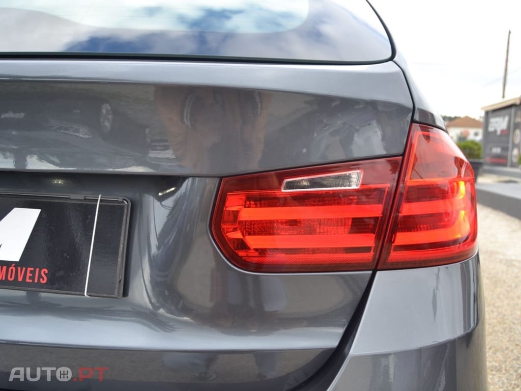 BMW 320 d Touring Auto Line Luxury