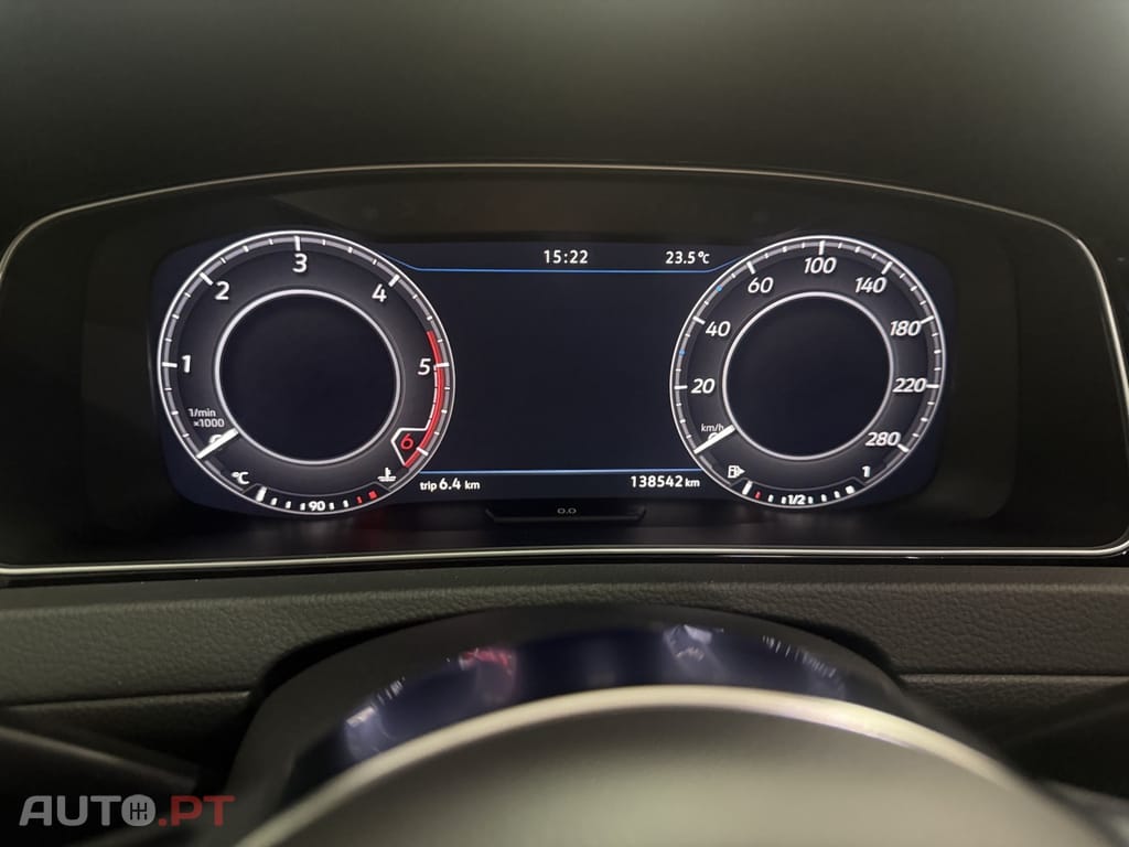 Volkswagen Golf 2.0 TDi GTD — fotografia 15