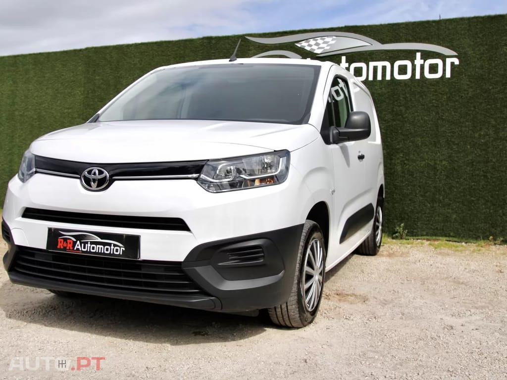 Toyota Proace City Proace City 1.5D L1 Comfort IVA DEDUTÍVEL