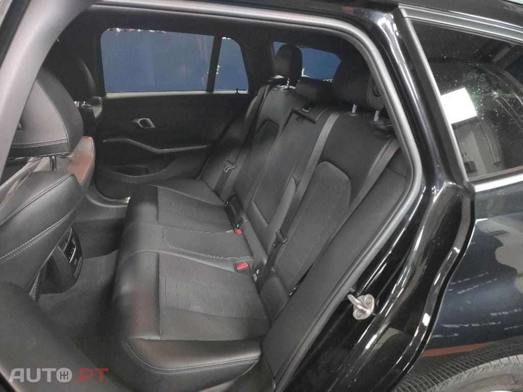 BMW 320 e Corporate Edition Auto