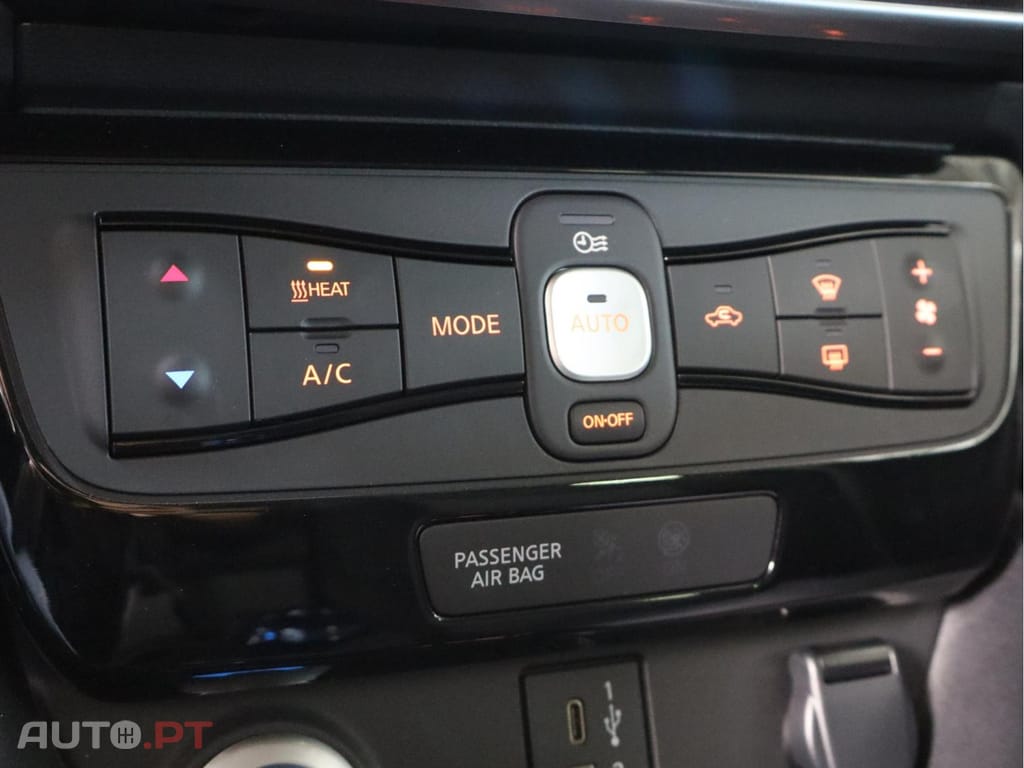 Nissan Leaf N-Connecta