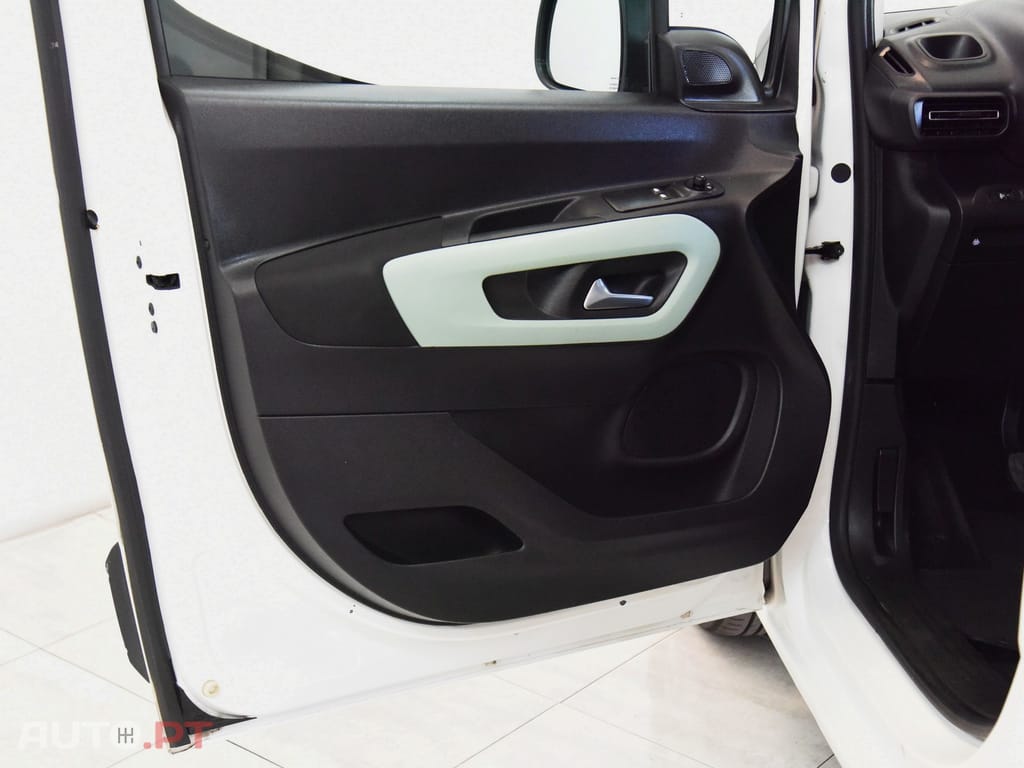 Citroen Berlingo 1.5 BlueHDi XL Feel 7L