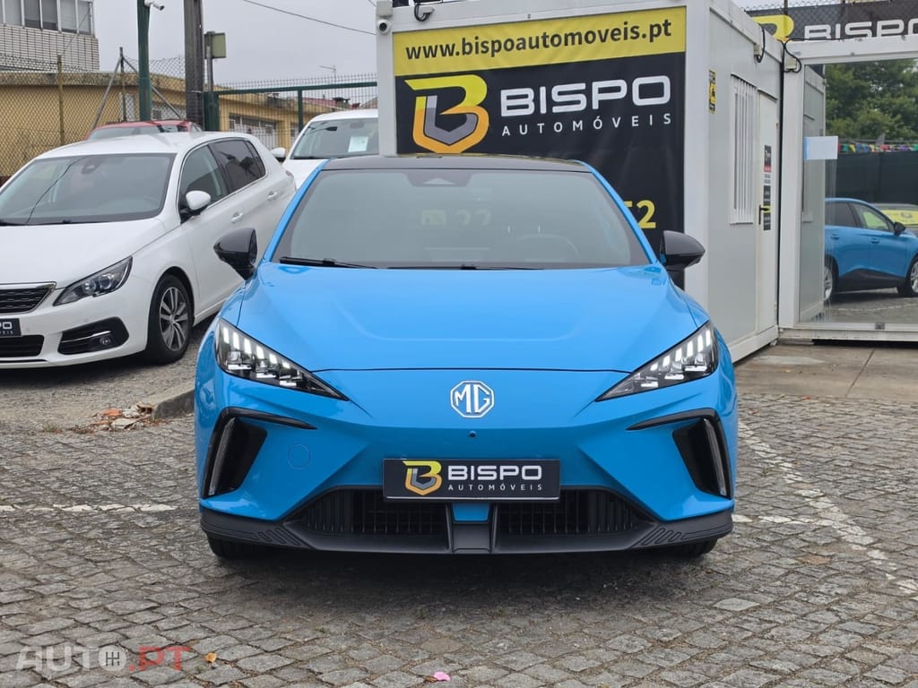 MG MG4 64 kWh Luxury