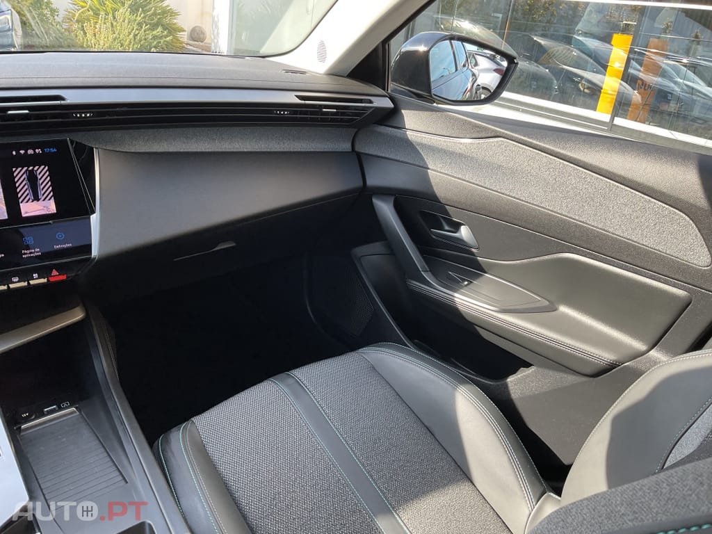 Peugeot 308 1.6 Hybrid Allure Pack e-EAT8