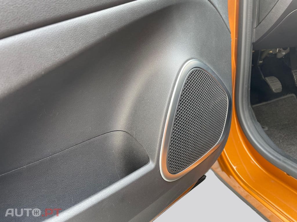 Renault Captur TCE LIMITED 