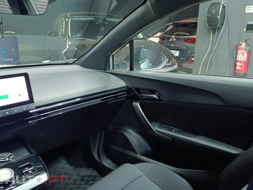 MG MG4 64 kWh Luxury